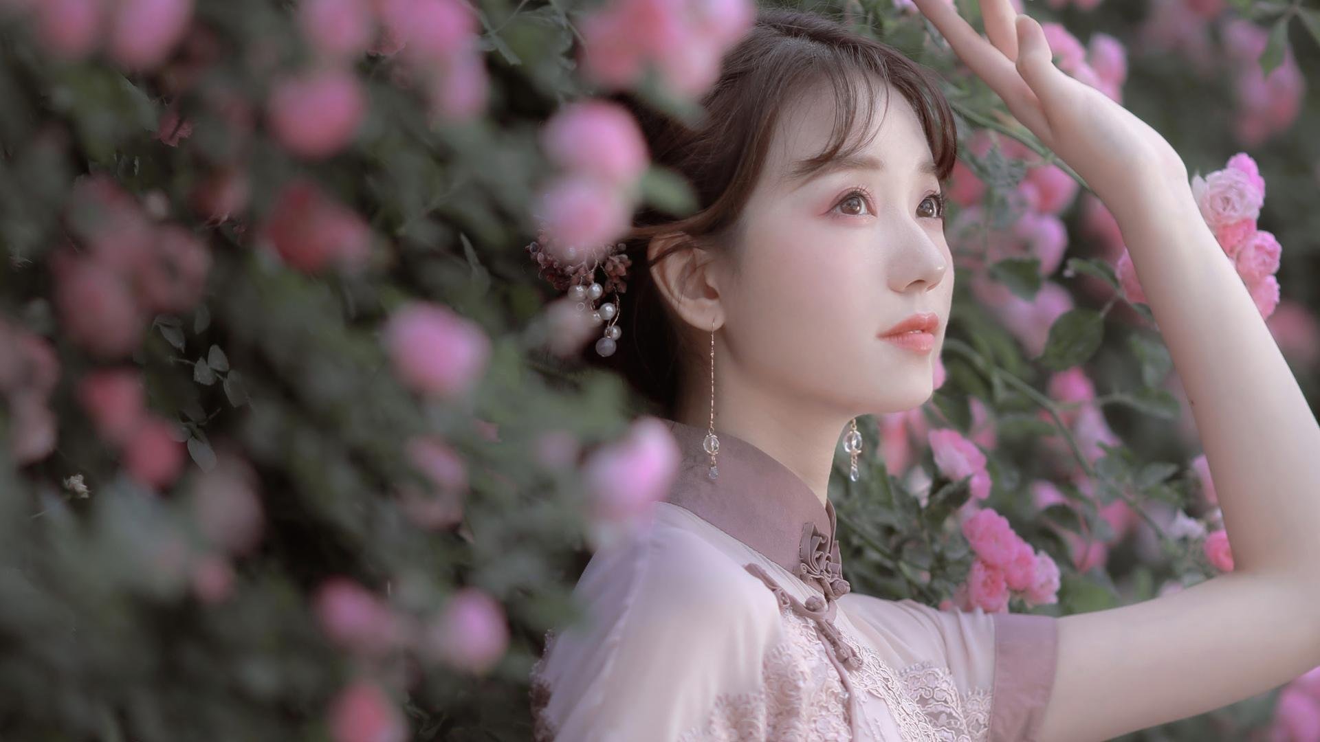 《电竞解说行业:从专业到娱乐的黄金转型》,电竞解说的工作内容有哪些