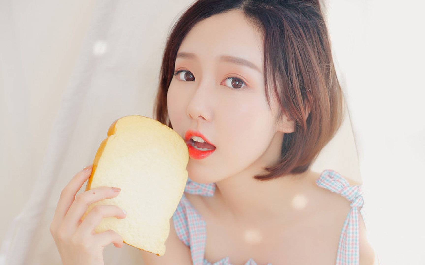 英超赛季中期球员高强度冲刺频次与肌肉疲劳关系,英超训练足球